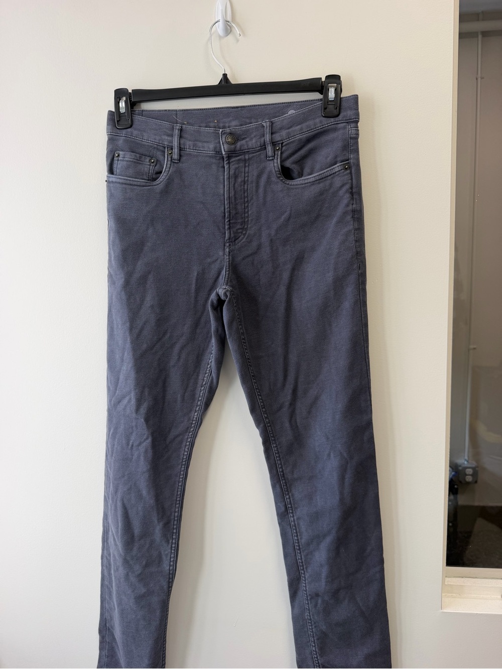 Faherty Men’s Gray Denim Jeans Slim Skinny Fit Dark Wash 5-Pocket Logo